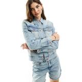 Wrangler Ytterkläder Wrangler – Heritage – Mellanblå jeansjacka