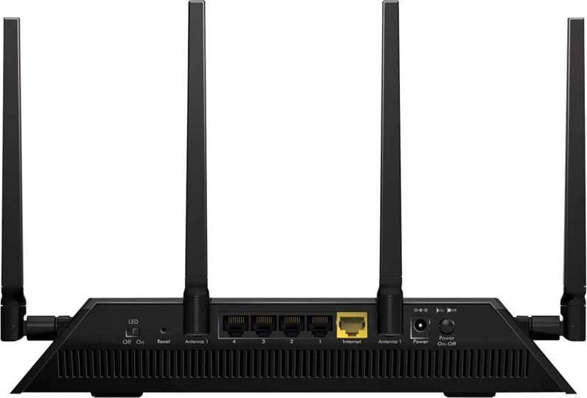  Bild på Netgear Nighthawk X4S (R7800) router