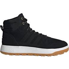 Vinterfodrade Sneakers adidas Blizzare M - Core Black/Core Black/Matte Gold