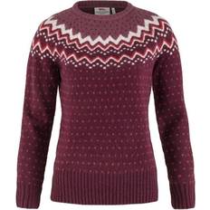 38 - Dam - Stickad tröjor Fjällräven Övik Knit Sweater W - Dark Garnet