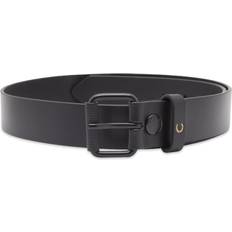 Fred Perry Skärp Fred Perry Burnished Leather Belt Black black 32" Waist