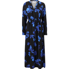 Enfärgade - Långa klänningar Selected Femme – Blåblommig maxiklänning med skärp-Svart/a