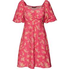 Blommiga - Korta klänningar - XL Vero Moda Hia Anea Short Dress - Pink Yarrow