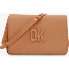 DKNY Bruna - Skinn Axelremsväskor DKNY Servent Leather Flap Over Bag, Caramel