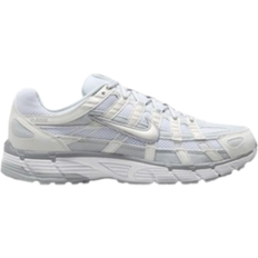 Nike 44 - Snörning - Unisex Sneakers Nike P-6000 - Metallic Summit White/Pure Platinum/Wolf Grey/White