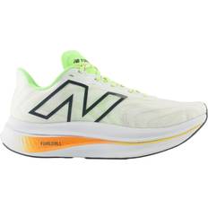 New Balance Herr Sportskor New Balance FuelCell SuperComp Trainer v2 M - White/Bleached Lime Glo/Hot Mango