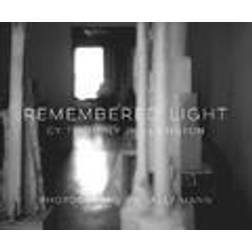 Remembered Light (Inbunden, 2016)