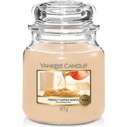 Yankee Candle Freshly Tapped Maple Medium Doftljus 411g