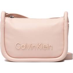 Calvin Klein Handväska Resort Camera Bag K60K609639 TER