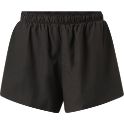 Röhnisch Bounce Shorts Black