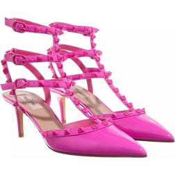 Valentino Garavani Pumps & High Heels Rockstud Pointed Toe Pumps pink Pumps & High Heels for ladies